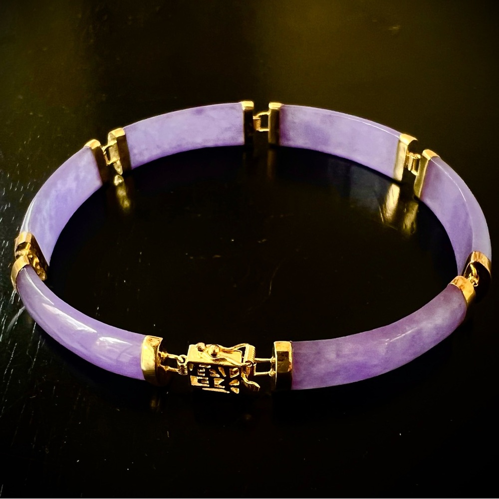 Elegant 14k Gold and Purple Jade Bracelet